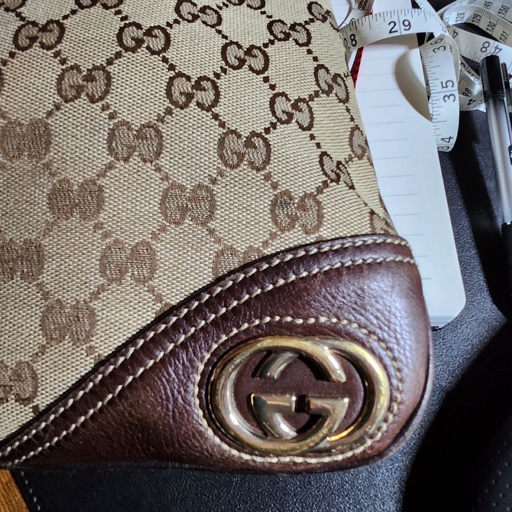 Gucci GG Canvas Med Britt Hobo & D Ring GG Canvas Compact Wallet - Picture 7 of 14
